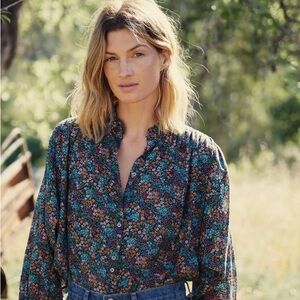 Doen Rose Top. Navy lady bird flora print.  Button-Up Blouse - Multicolor